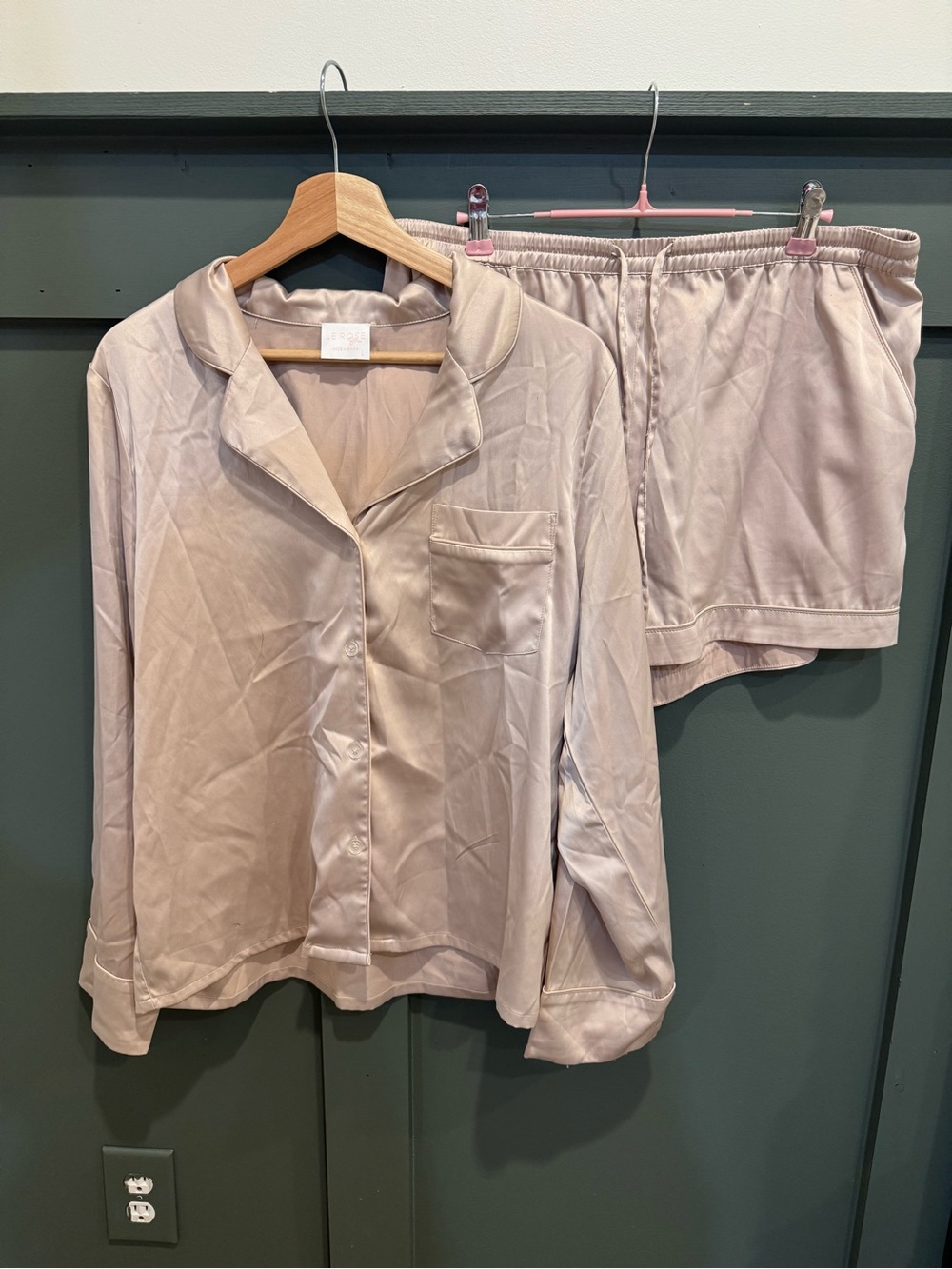 Women's Satin Two-Piece Pajama Set - Light Mauve